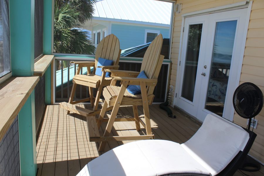 Screened in Porch Deck #2-with Lounge Chairs